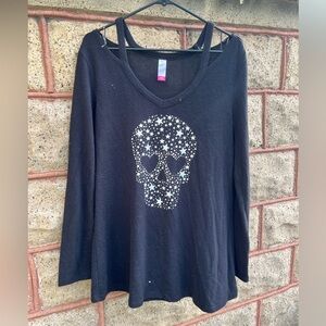 Junior xl open shoulder skull black long sleeve sweater no boundaries